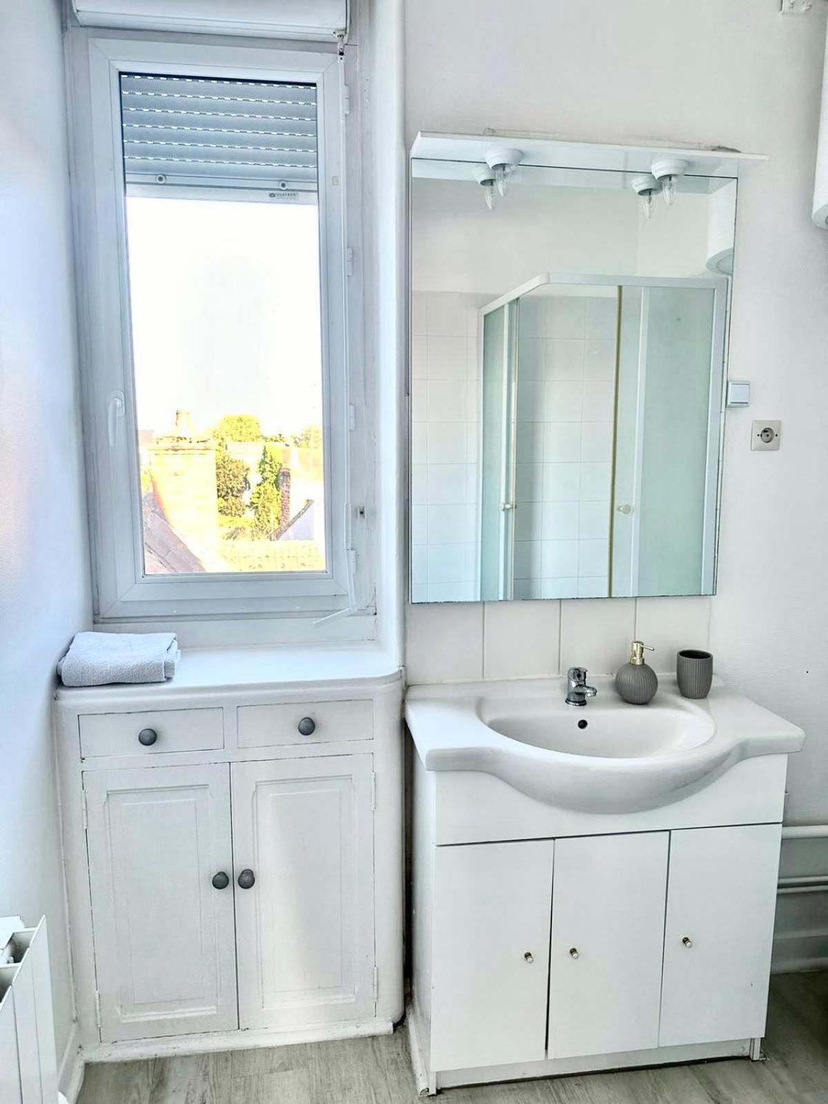 Appartement Moderne Vierzon Luaran gambar